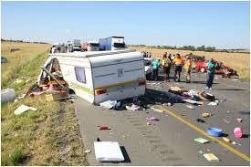 Bloemfontein is gespecialiseerd in de realisatie van droomhuizen. Photos Of Horrific Head On Collision Outside Bloemfontein Road Safety Blog
