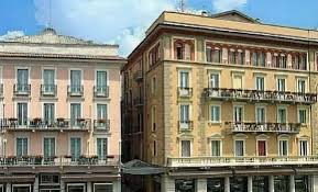 Verbania is a summer resort on lake maggiore (ancient verbanus lacus). Hotel San Gottardo Ab 74 Hotels In Verbania Kayak
