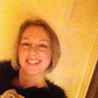 Karin Doyle's Instagram, Twitter & Facebook