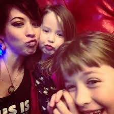 Amanda Burdine's Instagram, Twitter & Facebook