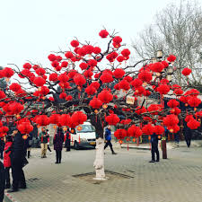 Дата нового року в китаї щорічно відрізняється і припадає на другий молодик після зимового сонцестояння 21 грудня. Pro Kitajskij Novij Rik