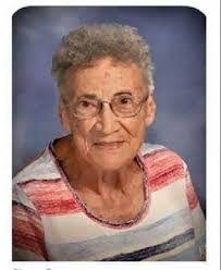 Rose Lenz's Instagram, Twitter & Facebook