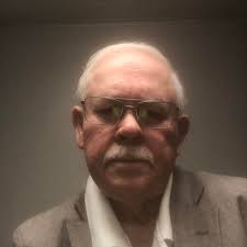 CAMPFIRE S'MORES HOT COCOA  https://chindeep.com/2015/12/17/campfire-smores-hot-cocoa/