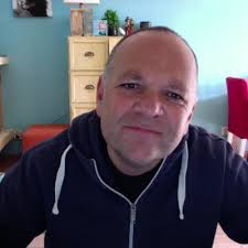 Mark Karels's Instagram, Twitter & Facebook