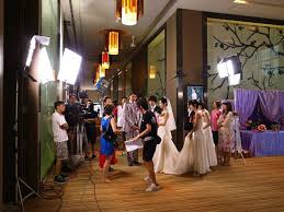 台北諾富特華航桃園機場飯店榮獲桃園國際五星級飯店最高評等，會員可以哩程兌換其各項商品，更多的換獎說明 請點選此處 。 【因應新冠疫情 票券展延專案】. æ¡ƒåœ' è¯èˆªè«¾å¯Œç‰¹é£¯åº—novotel çœ‹é£›æ©Ÿèµ·é™æœ€æ£'çš„è¨­è¨ˆæ™‚å°šæ—…é¤¨æŽ¨è–¦ æ¨‚æ´»çš„å¤§æ–¹ æ—…è¡ŒçŽ©æ¨‚å­¸