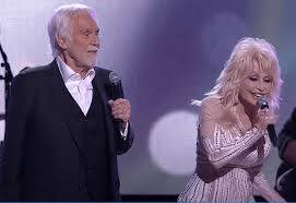 WATCH: Kenny Rogers and Dolly Parton Share the Stage for Final Performance  of 'Islands In The Stream' - Country Now