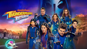 Who Is Matt Bennett? The Former 'Victorious' Star Is Still Friends With  Ariana Grande