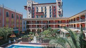 Restaurants near castillo alcazar de enrique ii: Hotel Castillo Alcazar Europa Park Cloudfest Hotels