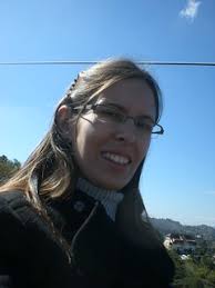 Aline Vick's Instagram, Twitter & Facebook