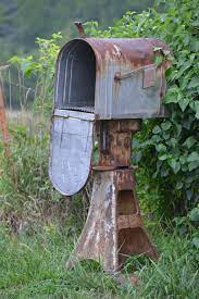 Even the mailman will appreciate the. 35 Best Mailbox Landscaping Ideas For 2021 Farmfoodfamily Mailbox Landscaping Mailbox Old Mailbox