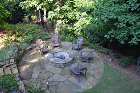 An ashlar pattern combines squares, rectangles, and color variations, and a fieldstone pattern joins irregular shapes together in a random pattern. 15 Creative Ways To Use Pavers Outdoors Hgtv S Decorating Design Blog Hgtv