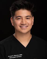PRÉSENTATION DE NOS NOUVEAUX MEMBRES ➡️ Dr. Frédéric Nguyen est titulaire  d'un doctorat en médecine dentaire obtenu à l'Université de Montréal. Il  s'est rapidement distingué en accédant à une prestigieuse résidence  multidisciplinaire