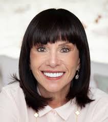 Sherry Cooper's Instagram, Twitter & Facebook