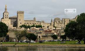 Provence Avignon Si Arles Vacante Vacante