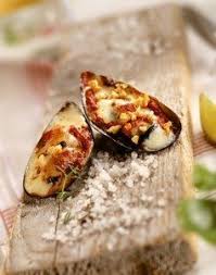 15 Recettes De Tapas Pour Faire Venir L Espagne A Vous Recettes De Tapas Recette Moules Recettes De Cuisine