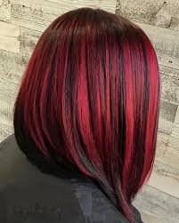 Between countless possibilities in this color, varying from the marsala, wine, violet, and burgundy, and other nuances, my favorite is, without a doubt, the cherry red. Cherry Red Highlights Novocom Top