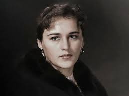 Жизнерадостная девушка из Харькова Инна Гулая после школы отправилась в  Москву