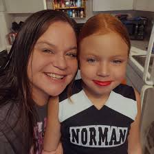 This piece of cardboard was inside an item I bought recently and I  immediately thought it would be a nice farewell to my time packing school  lunches 😅 My kid would never