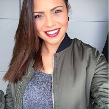 GALERIE: Poslední okamžiky Ivany (†18), která spadla z 20. patra: Milionář  ji držel v náručí před manželkou