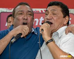 Tomás alfonso zuleta díaz (villanueva, la guajira, 18 de septiembre de 1949), mejor conocido como poncho zuleta, llamado el pulmón de oro por su potente voz y cariñosamente apodado garganta de lata por garcía márquez, es un compositor y cantante colombiano de vallenato. Video La Parranda De Poncho Zuleta Y Beto Zabaleta Prende Sesioneseh Al Dia