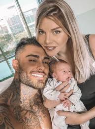 We remind you that for several years, jess and thibault no longer live in marseille, but in dubai. Jessica Thivenin Biography Net Worth Facts Age Height Husband Nationality