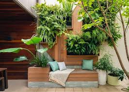 7 popular vertical indoor garden ideas, diy vertical gardening ideas can come from anywhere. Low Maintenance Urban Gardens Vertical Plant Wall