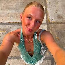 Top 100 Flight Attendant Influencers in 2025