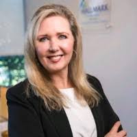 Julia Parrott's Instagram, Twitter & Facebook