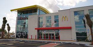 Find store hours and information about mcdonald's in orlando,6875 sandlake rd. World S Largest Entertainment Mcdonald S Opens In Orlando