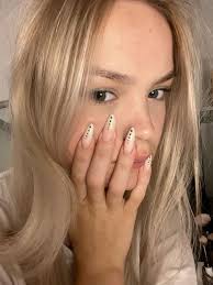 Ella Sullivan (ellaluvsugar)