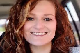 Kayla Linton's Instagram, Twitter & Facebook