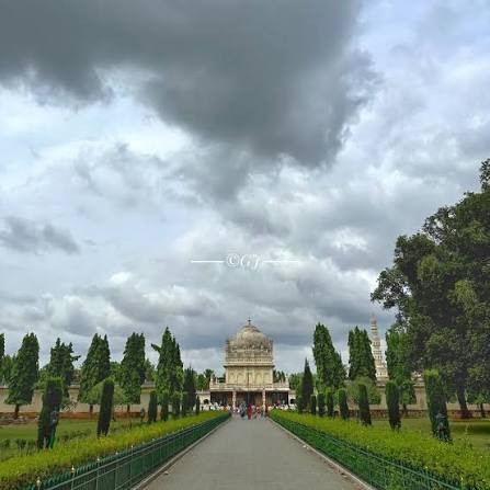 The Gumbaz at Srirangapatna is the mausoleum of Tipu Sultan, his father Hyder Ali and his mother Fakhr-un-Nisa. . The tomb was raised by Tipu himself for his parents in 1782-84 but