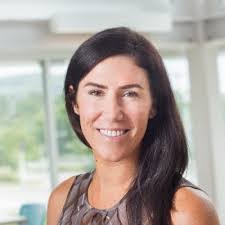 Kim Molinaro's Instagram, Twitter & Facebook