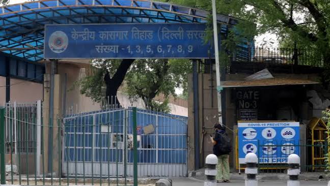 Tihar Jail Mobile Phones : ५ वर्षों में दिल्ली की तिहाड कारागृह में ३५० मोबाइल फोन मिले ! - सनातन प्रभात