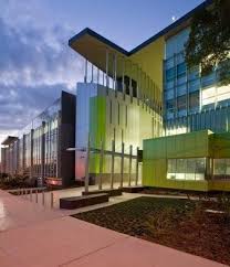 Uq Pharmacy Students Inducted With White Coat Ceremony Oztrekk Pharmacy School Pharmacy Student The University Of Queensland