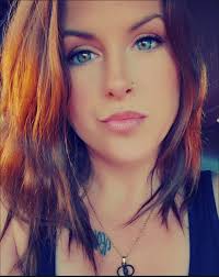 Hi everyone! I'm Maria. I don't currently own a business, but I love to  support. 😊