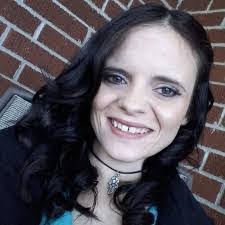 Erin Willmore's Instagram, Twitter & Facebook