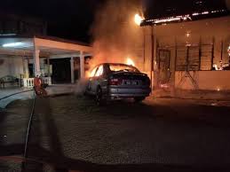 Maybe you would like to learn more about one of these? Rumah Terbakar Empat Sekeluarga Melecur