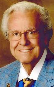 Robert Strickland, Lowe's executive, dies at his home