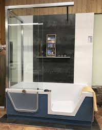 Lösungen, um aus einer badewanne eine schöne dusche zu schaffen, gibt es reichlich. Baden Duschen