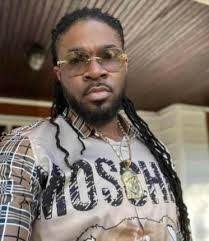 Darnell Bond's Instagram, Twitter & Facebook