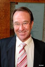 Amazon.com: Carisma e poder: Líderes que moldaram a Europa moderna  (Portuguese Edition) eBook : Kershaw, Ian, Geiger, Paulo: Kindle Store