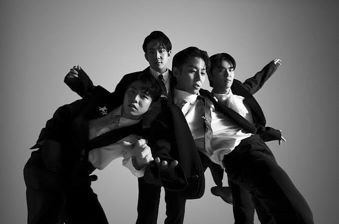 The Rose Is No. 1 on Emerging Artists Chart Thanks to 'Dual' Album