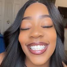 Tamar hair look CRAZY AF!!! Why does the wig start in the middle of her  head? 😩