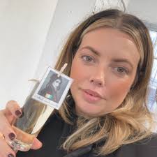 Emma Louise Vaughan (@emmaaycb) • Facebook