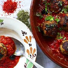 Auberginenklosschen A La Parmigiano Von Ottolenghi Fur 4 Personen Rezept Lebensmittel Essen Klosse Gemusegerichte