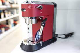 Hasil espresso dan steam susu terbaik dihasilkan melalui mesin espresso semi automatic. 7 Daftar Merek Mesin Kopi Terbaik Untuk Bisnis Maupun Pemakaian Pribadi Merdeka Com