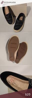 Nwot Mia Amore Dark Gray Slip On Shoes 7 Mem Foam In 2020 Slip On Shoes On Shoes Mia Shoes