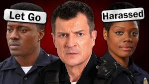 The Rookie:Plain clothes day for Aaron!