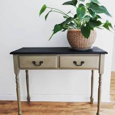 110 Console Table Painted In Frenchic Funky Dora Then Treated With Browning Wax To Give An Aged Look The Top Has Been Painted In A Crackle Then Paint Resim